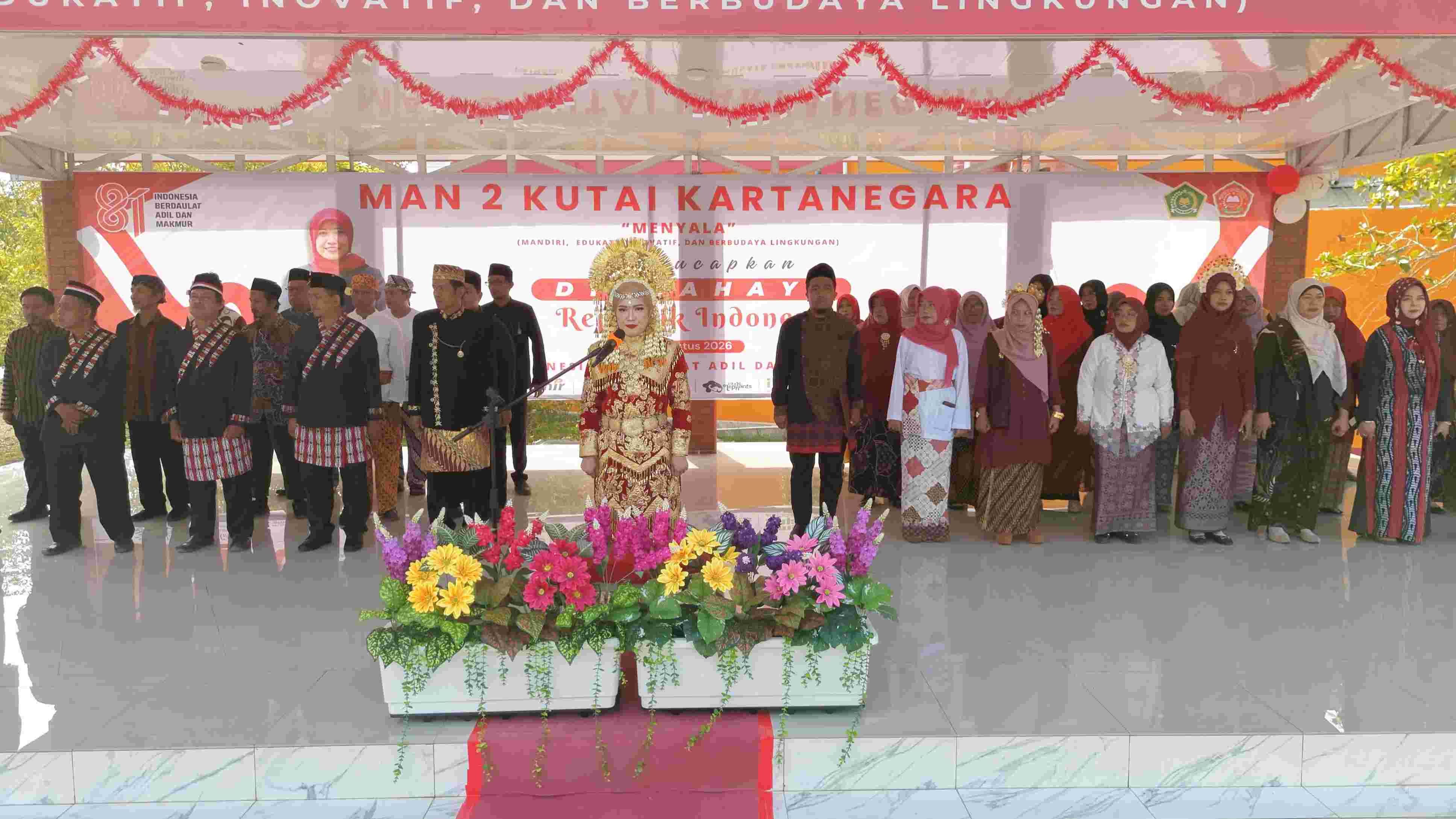 MAN 2 Kukar Gelar Upacara Peringatan HUT ke-81 RI
